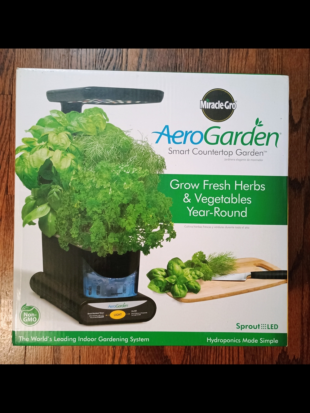 New Never Used Miracle AeroGarden Smart Countertop Garden - Black & Green